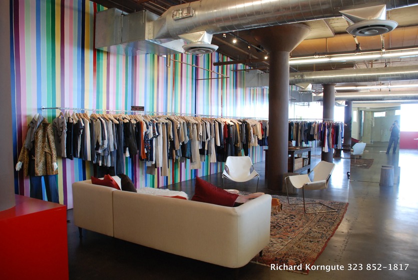 01-Clothing Showroom P.JPG