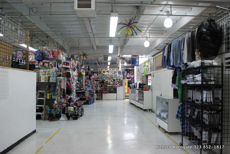 05-05-RS Mall-004